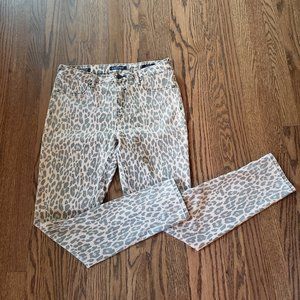 Vigoss Womans high rise skinny jeans